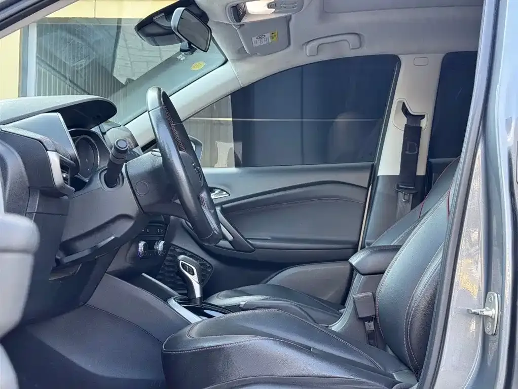 Chevrolet Trax 2021 из CN, фото 3