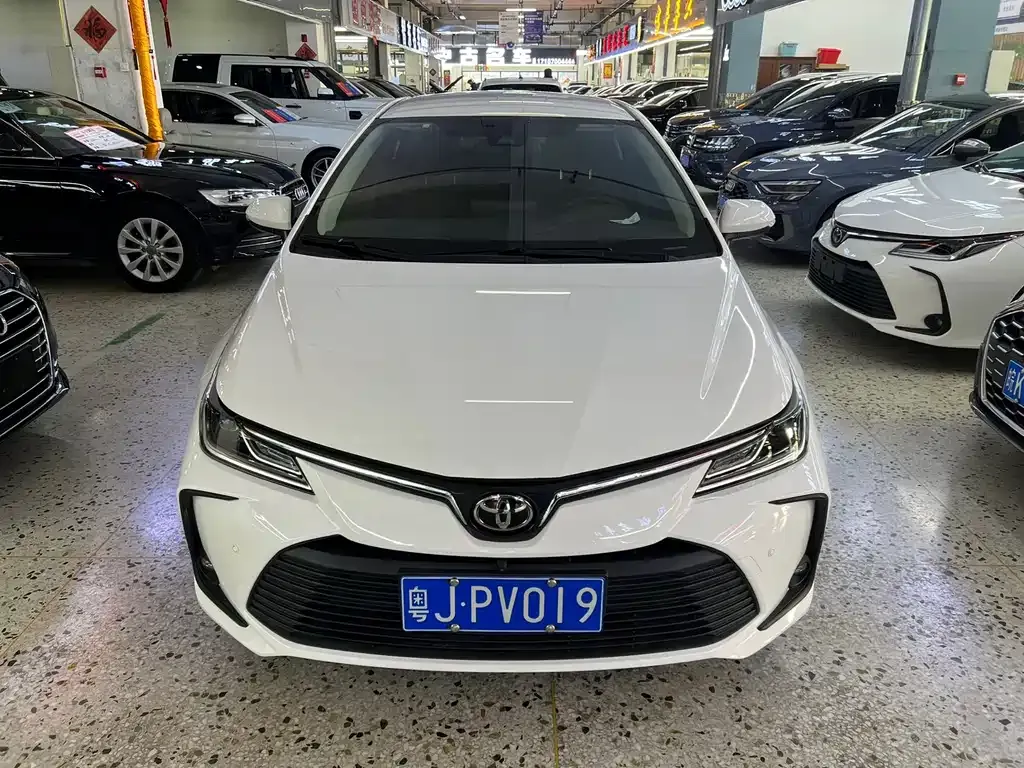 Toyota Corolla 2022 из CN, фото 10