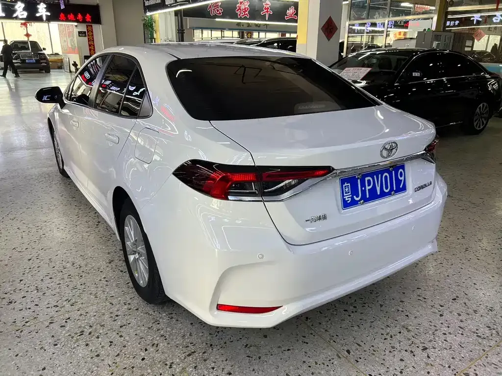 Toyota Corolla 2022 из CN, фото 8