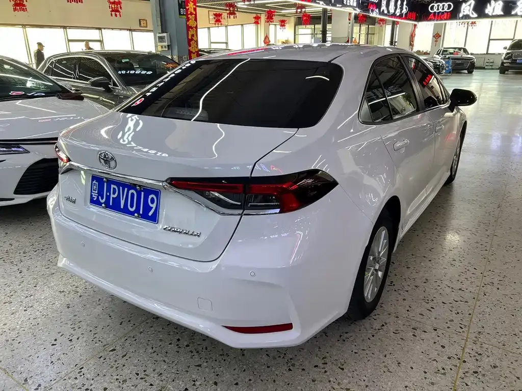Toyota Corolla 2022 из CN, фото 7