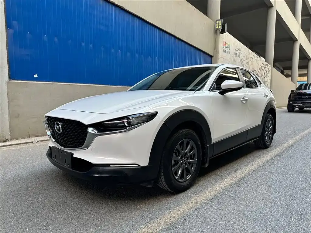 Mazda CX-30 — фото 1
