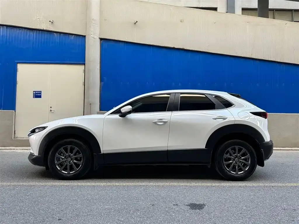 Mazda CX-30 — фото 4