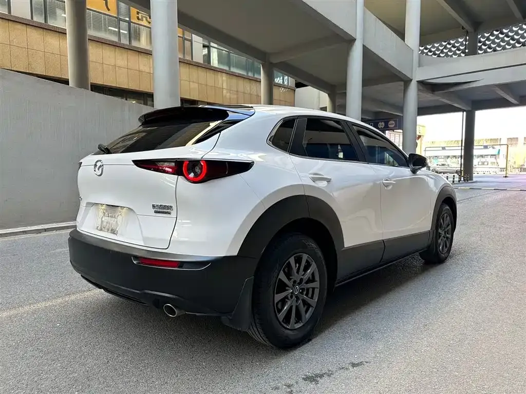 Mazda CX-30 — фото 10