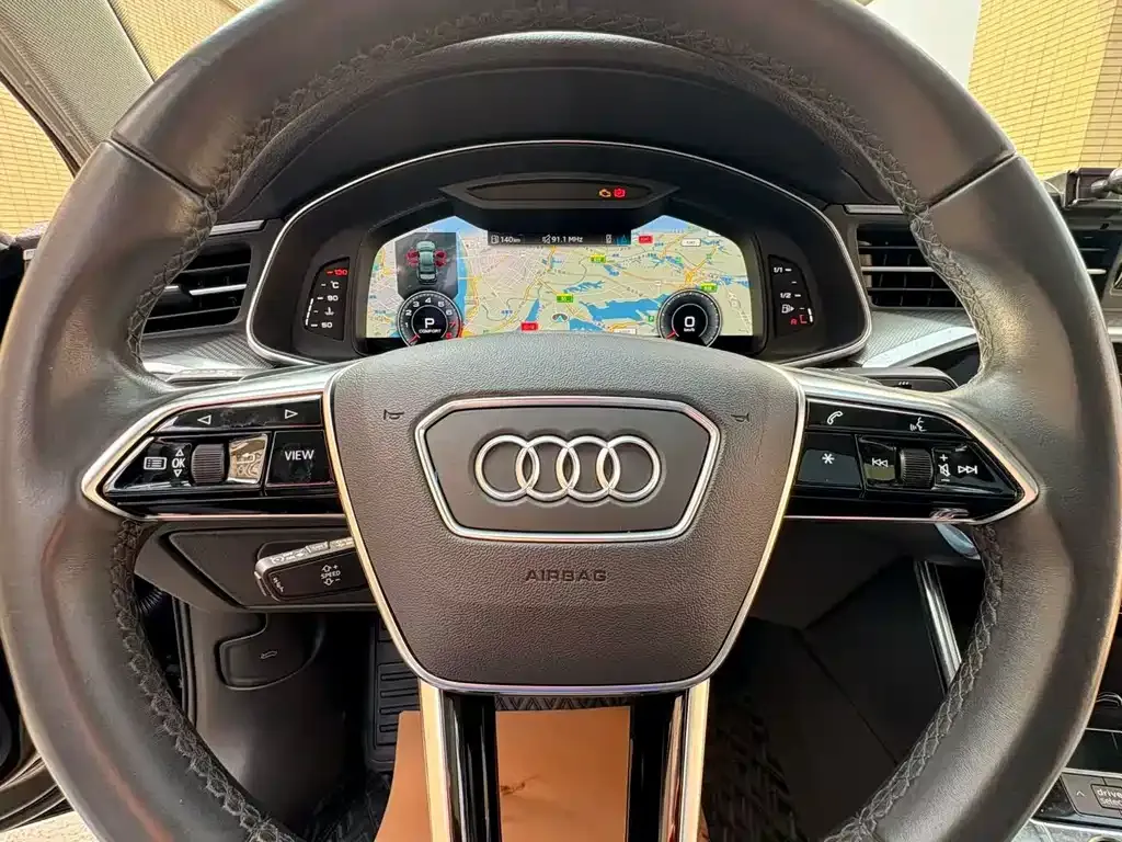 Audi A6L — фото 5