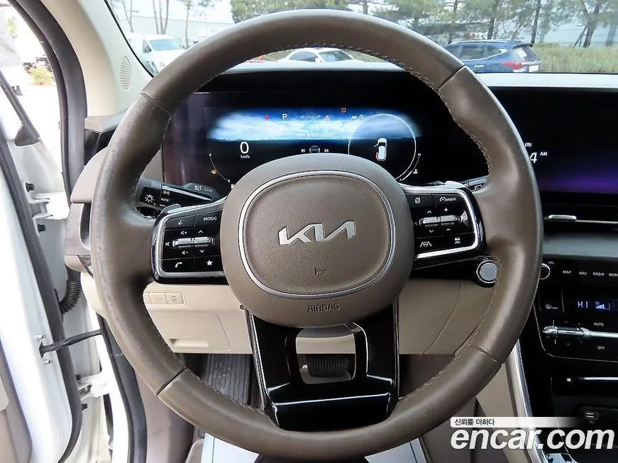 Kia Carnival — фото 3