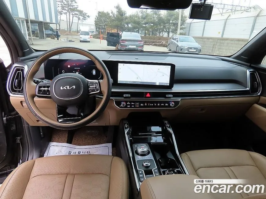 Kia Sorento — фото 5