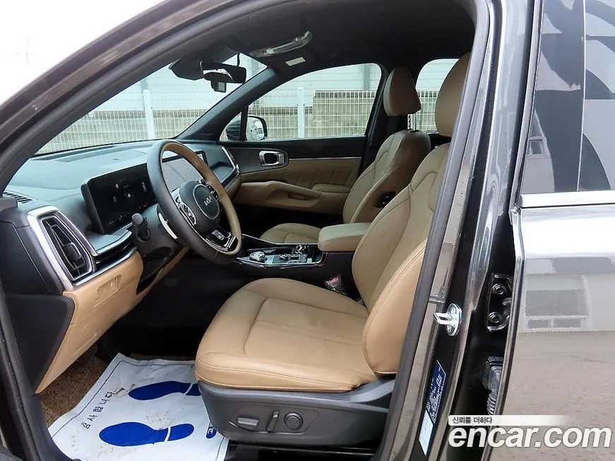 Kia Sorento — фото 6