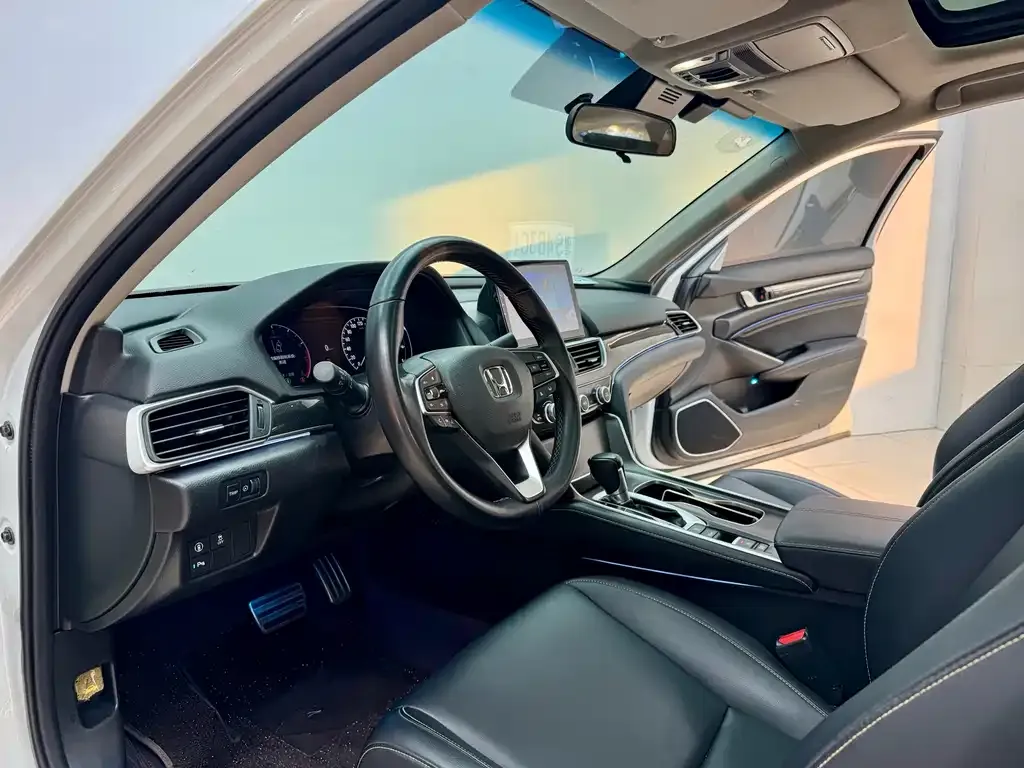 Honda Accord — фото 3