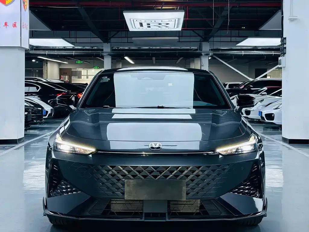 Changan UNI-V 2025 из CN, фото 3