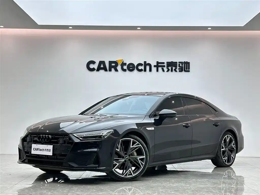 Audi A7L — фото 1