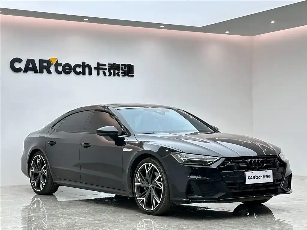 Audi A7L — фото 2