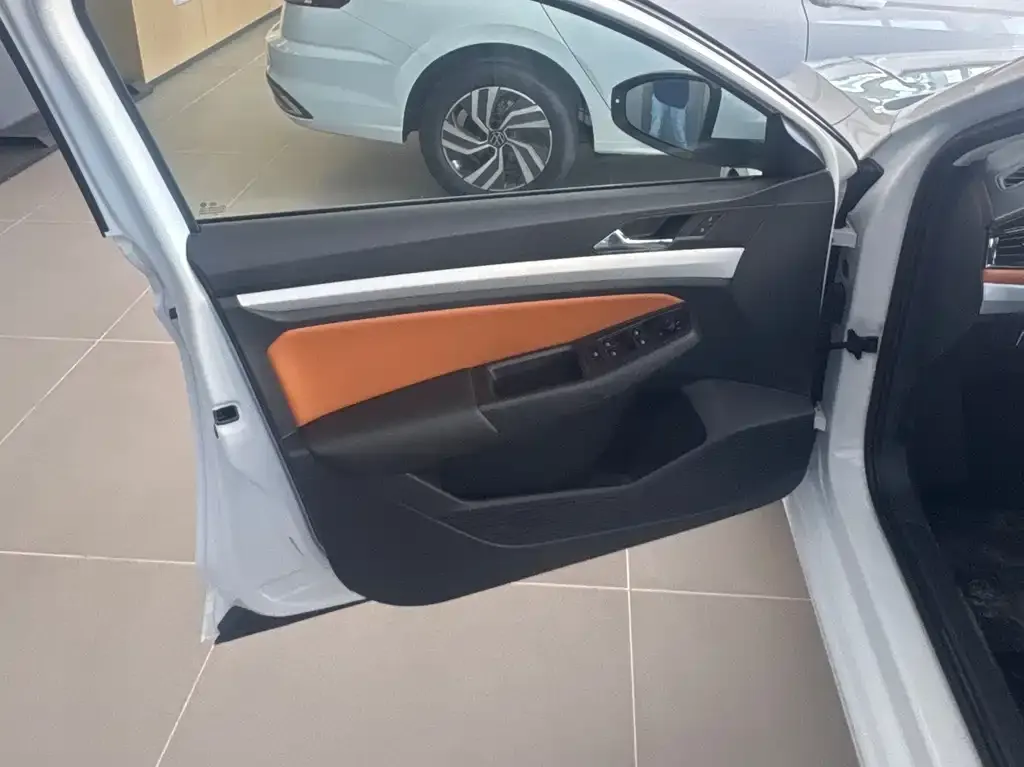 Volkswagen Bora 2026 из CN, фото 6