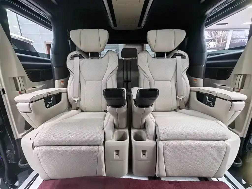 Toyota Alphard 2025 из CN, фото 10