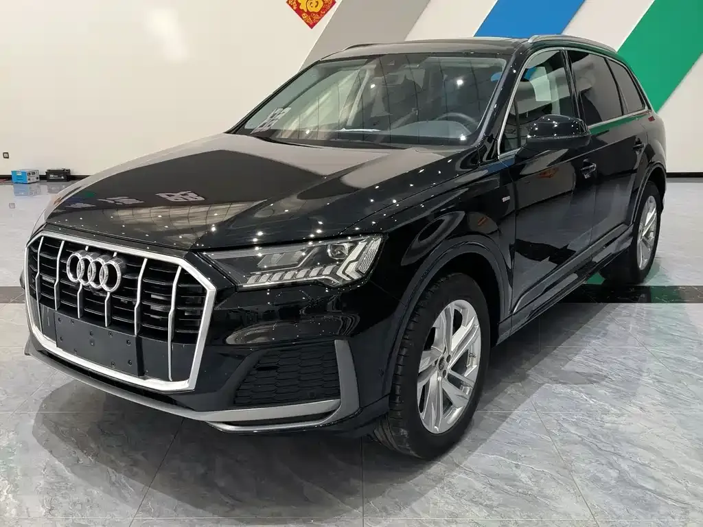 Audi Q7 2024 из CN, фото 1