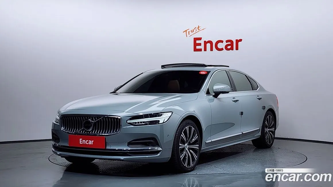 Volvo S90 — фото 1