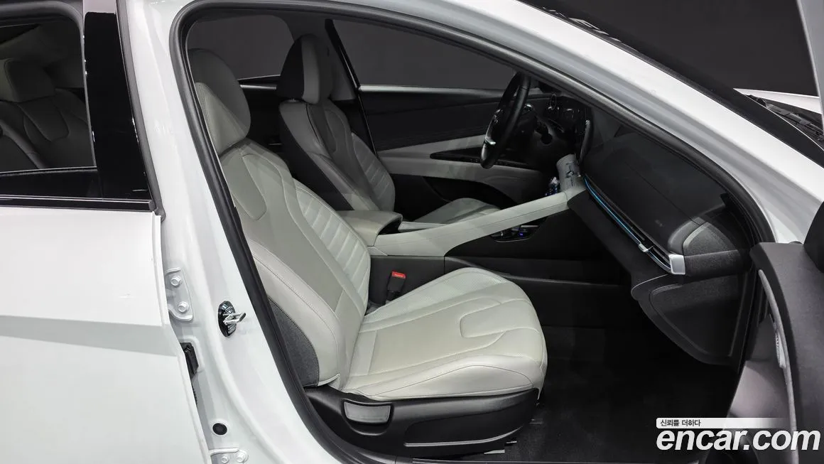 Hyundai AVANTE — фото 9