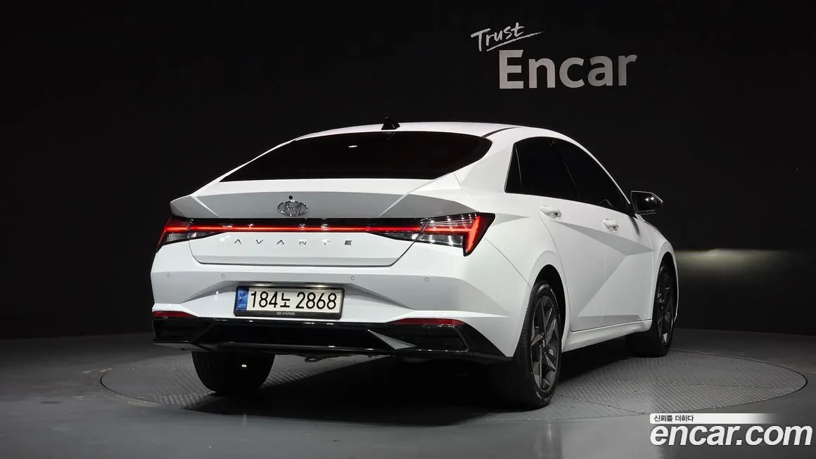 Hyundai AVANTE — фото 4