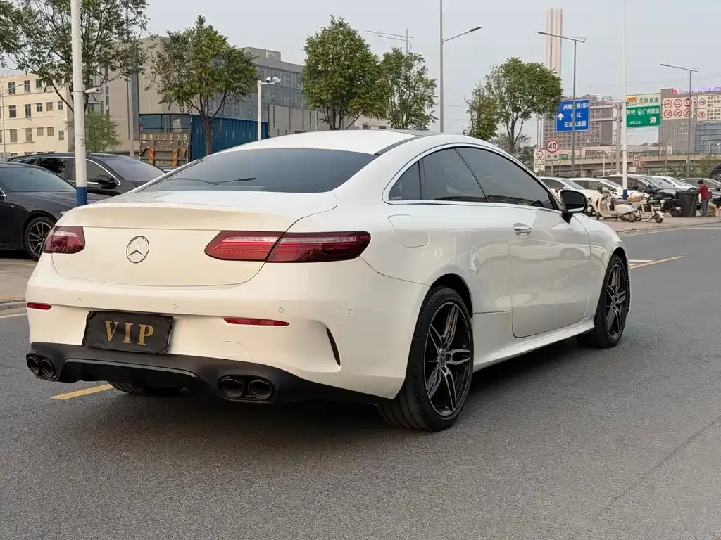 Mercedes-Benz E-Class (Import) — фото 9