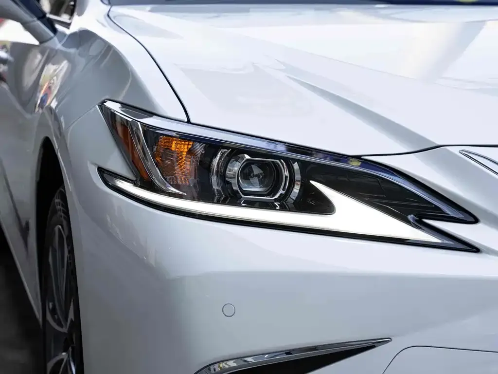 Lexus ES — фото 2