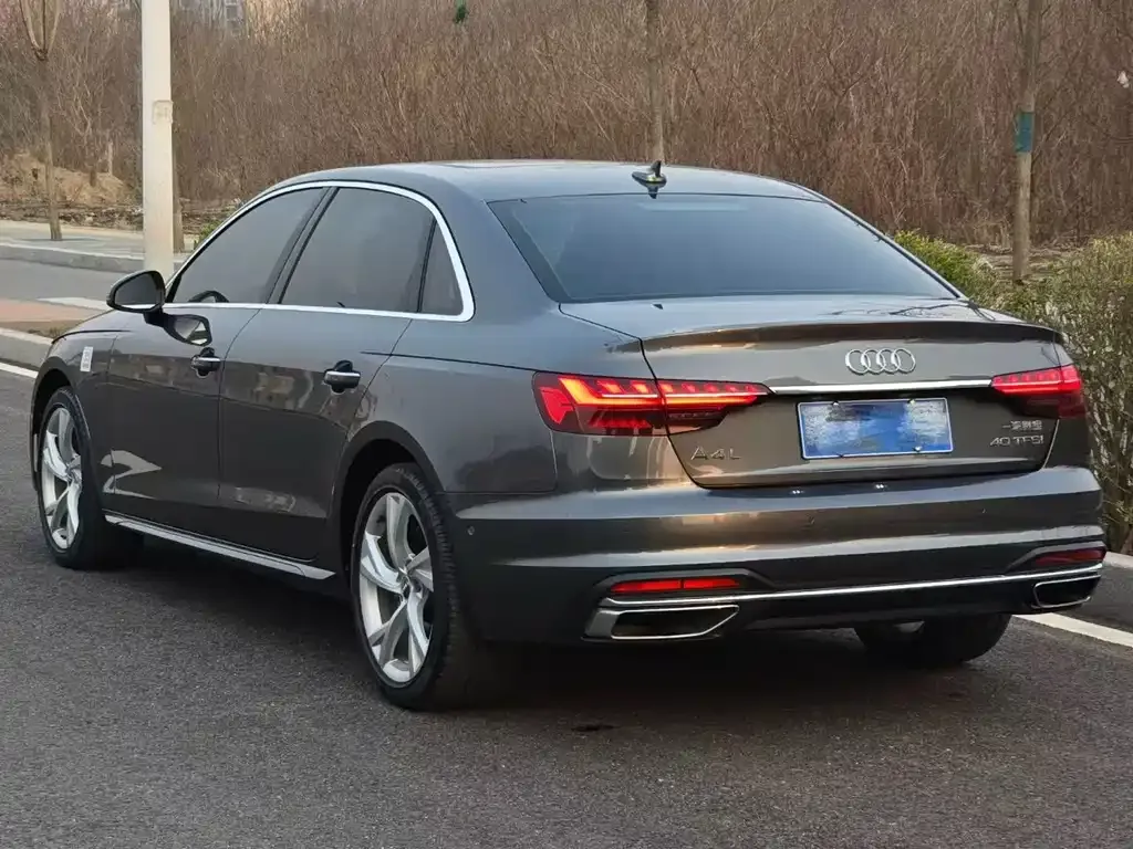 Audi A4L — фото 3