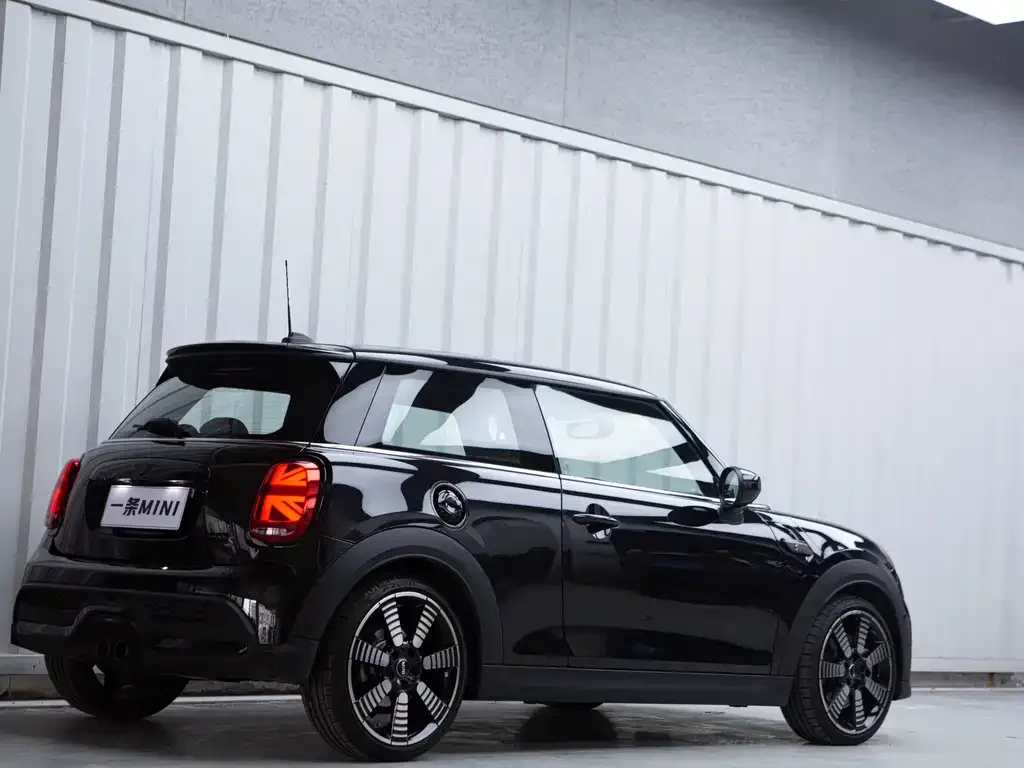 MINI Cooper (3-door) 2024 из CN, фото 10