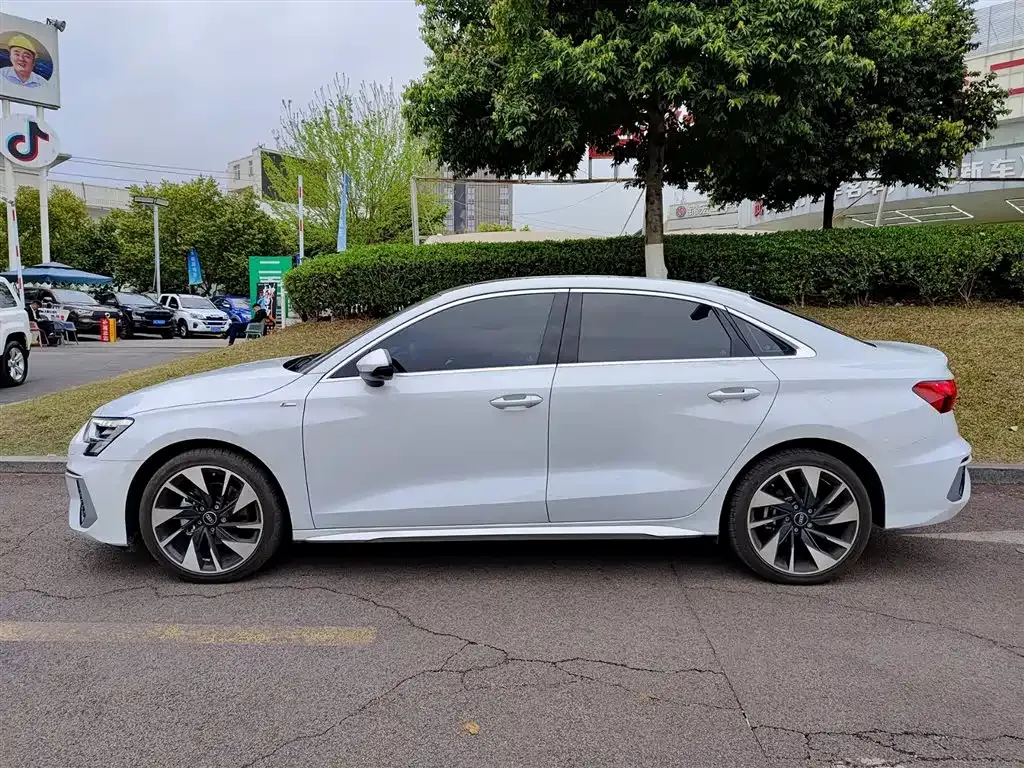 Audi A3 — фото 9