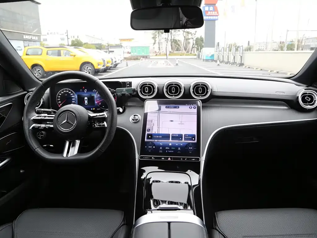 Mercedes-Benz C-Class — фото 8