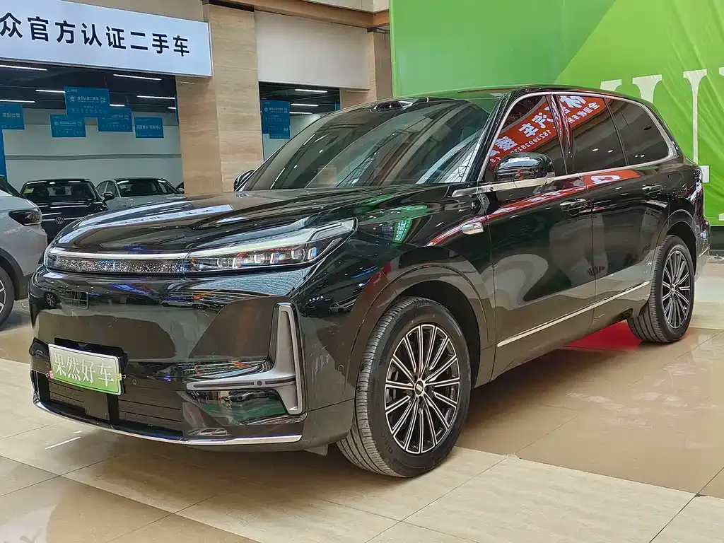 Geely 银河M9