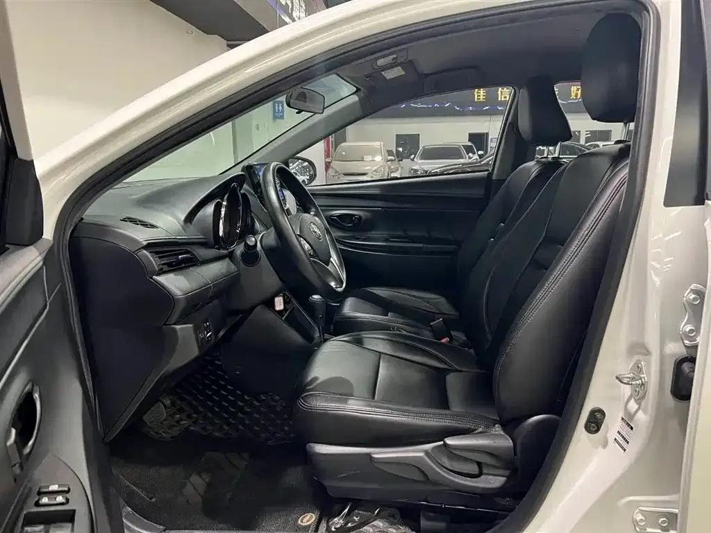 Toyota Yaris L 2022 из CN, фото 5
