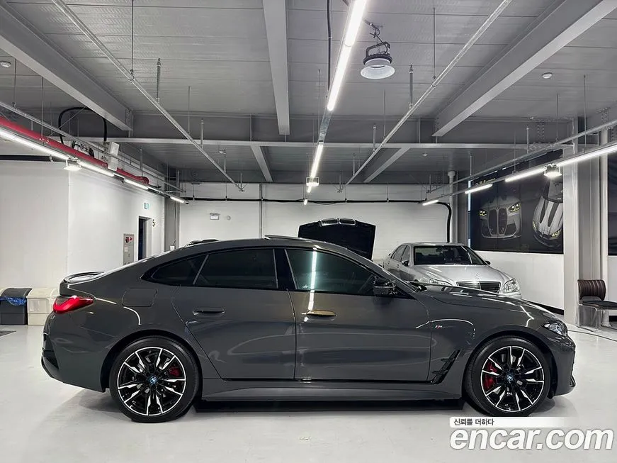 BMW i4 2024 из KR, фото 6