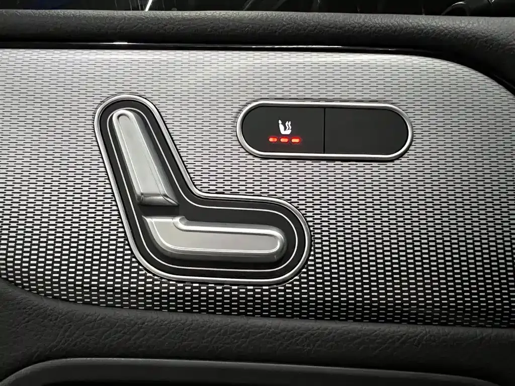 Mercedes-Benz GLB 2021 из CN, фото 6
