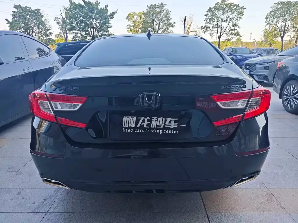Honda Accord — фото 6