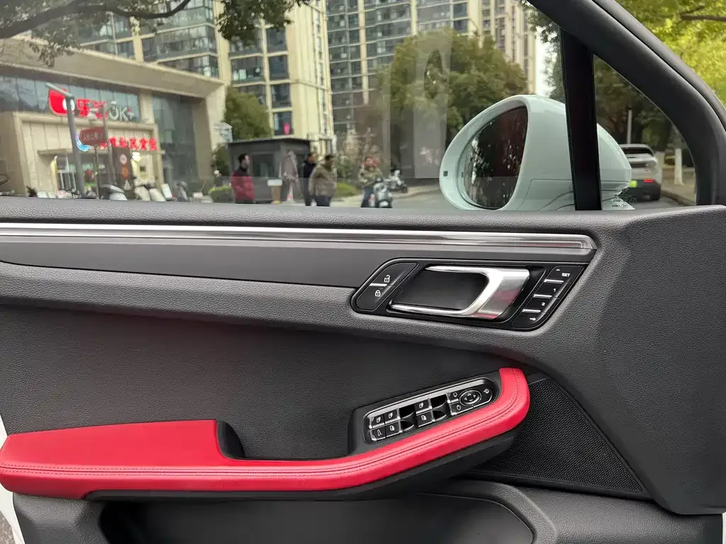 Porsche Macan 2023 из CN, фото 7