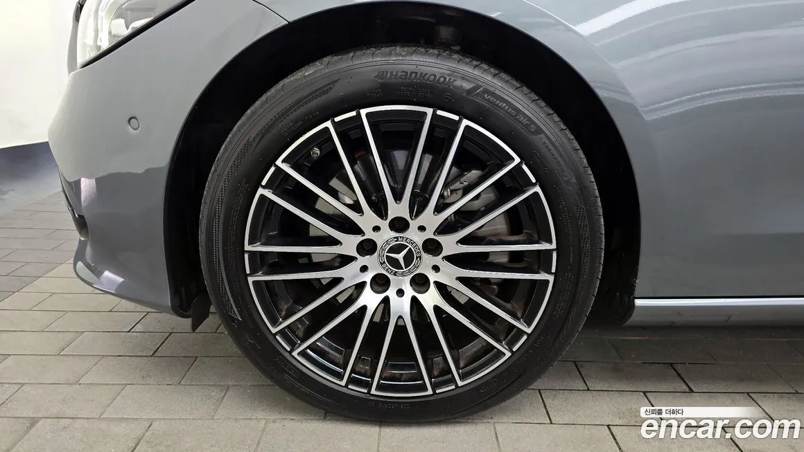 Mercedes-Benz C-Class 2023 из KR, фото 8