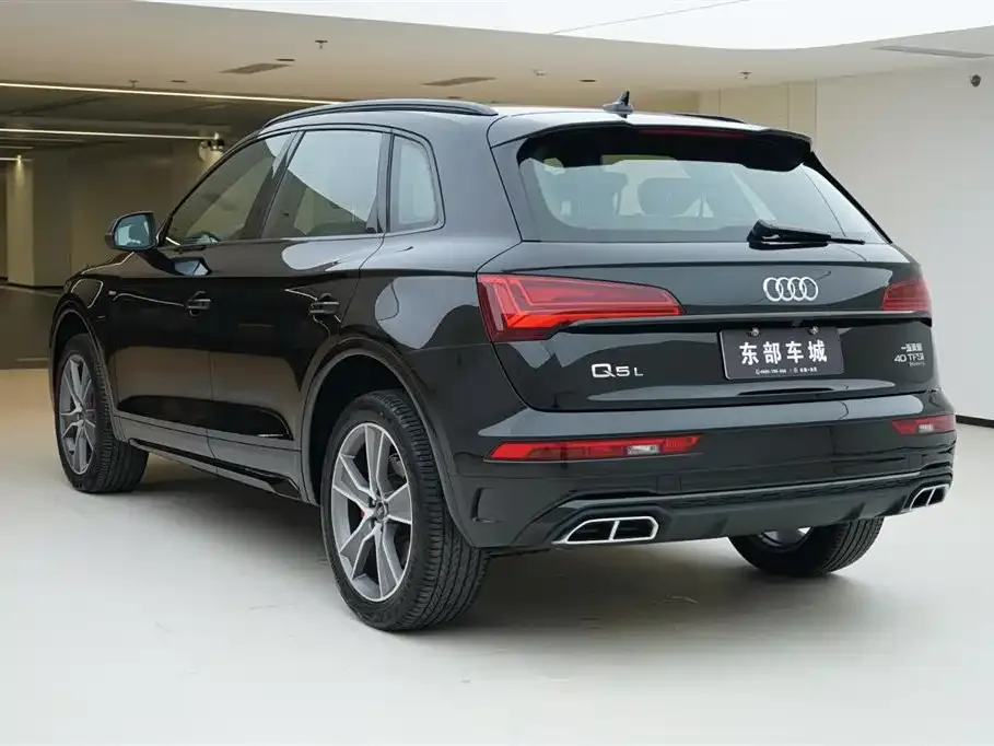 Audi Q5L — фото 4
