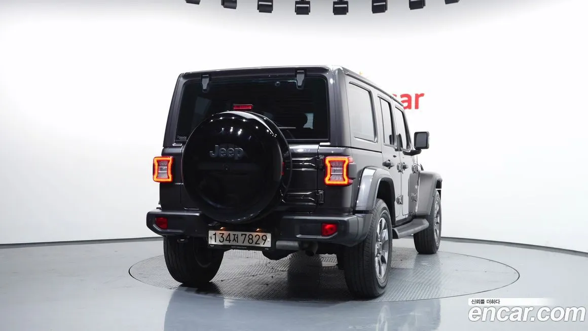 Jeep Wrangler 2021 из KR, фото 2