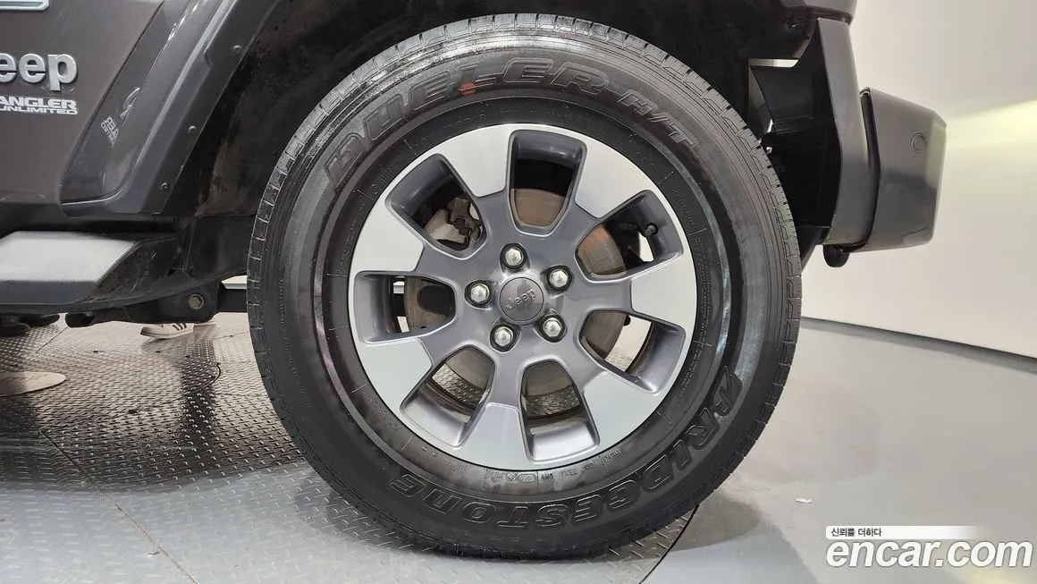Jeep Wrangler 2021 из KR, фото 10