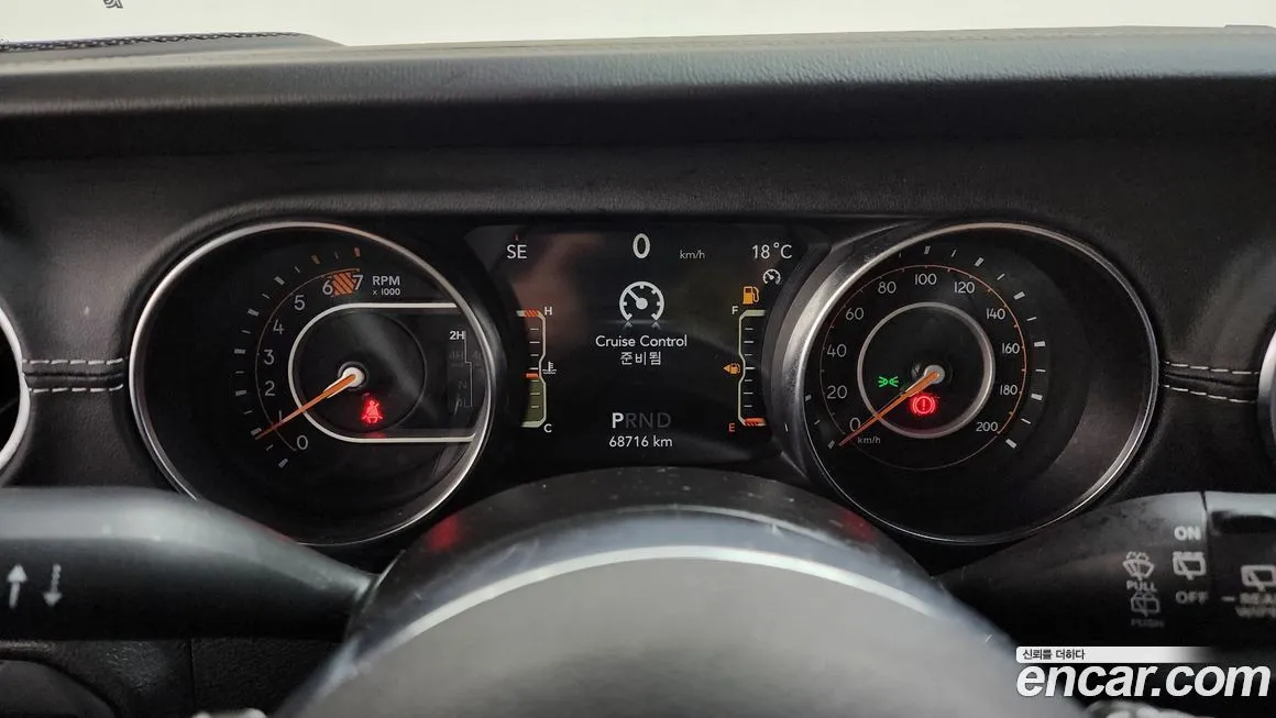 Jeep Wrangler 2021 из KR, фото 7