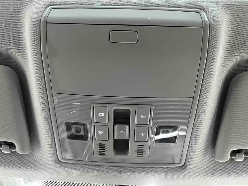 Skoda Superb 2024 из CN, фото 6