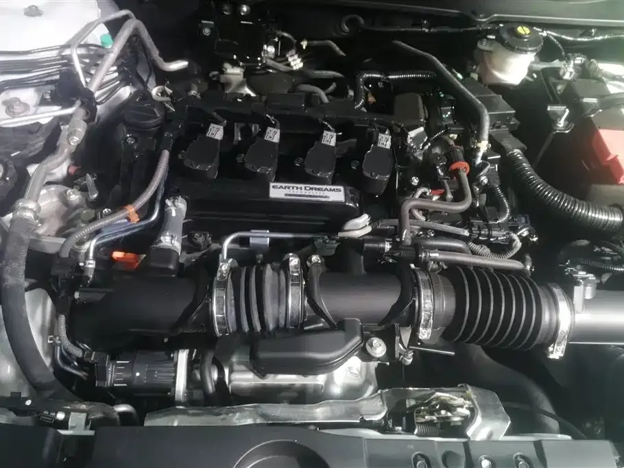 Honda Accord — фото 10