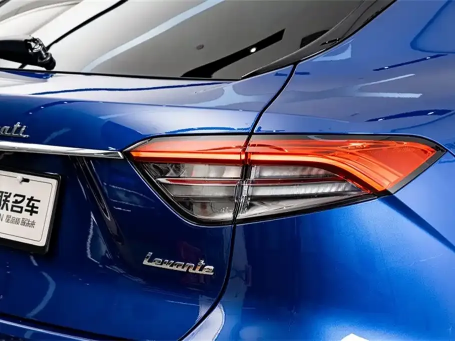 Maserati Levante — фото 8