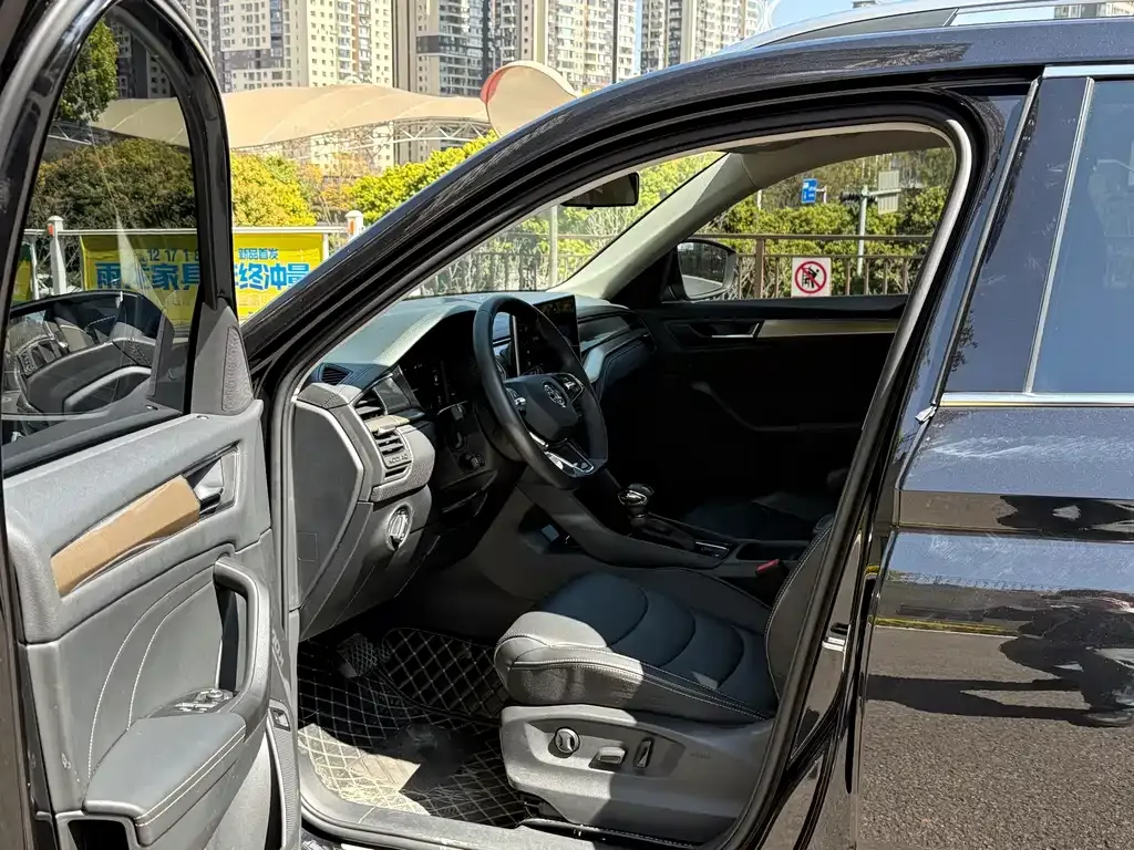 Skoda Kodiaq 2023 из CN, фото 3