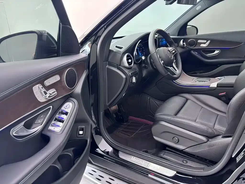 Mercedes-Benz GLC — фото 9