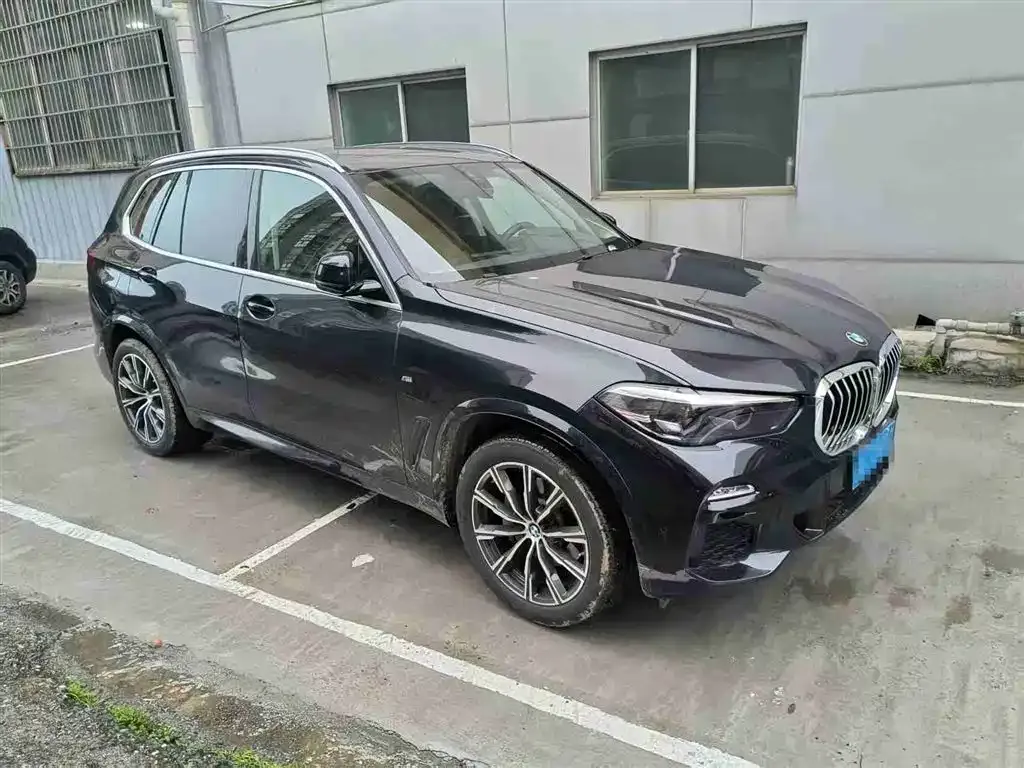 BMW X5 (Import) — фото 3