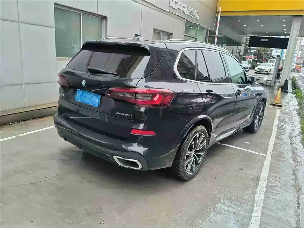 BMW X5 (Import) — фото 7