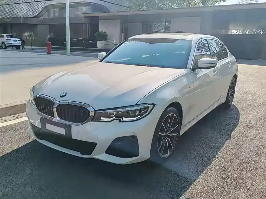 BMW 3 Series — фото 1