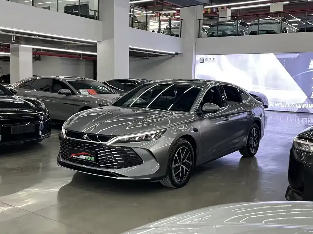 BYD Qin L — фото 1