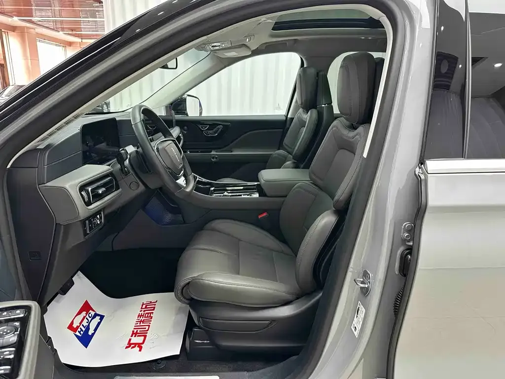 Lincoln Aviator 2024 из CN, фото 9