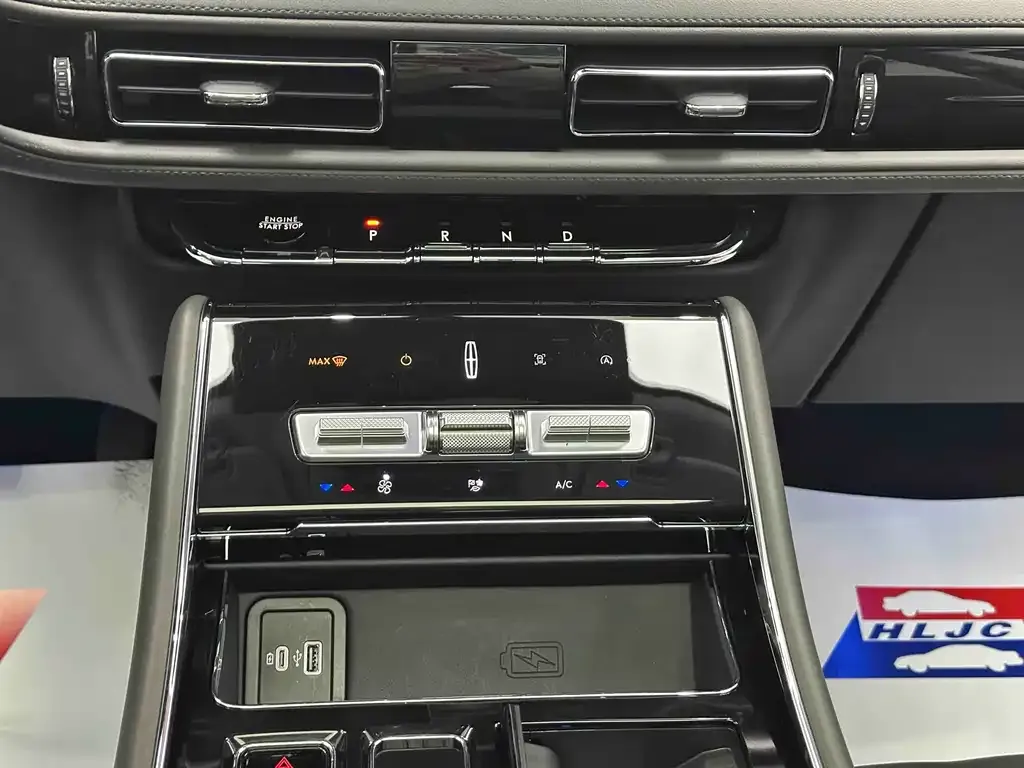 Lincoln Aviator 2024 из CN, фото 8
