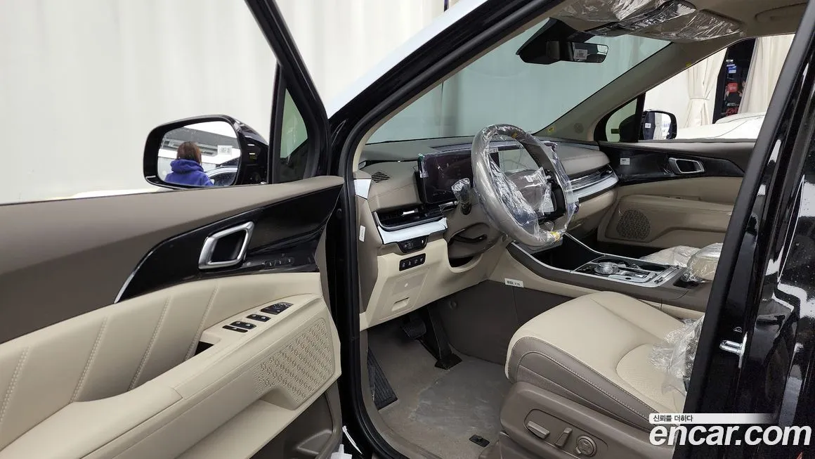 Kia Carnival — фото 10